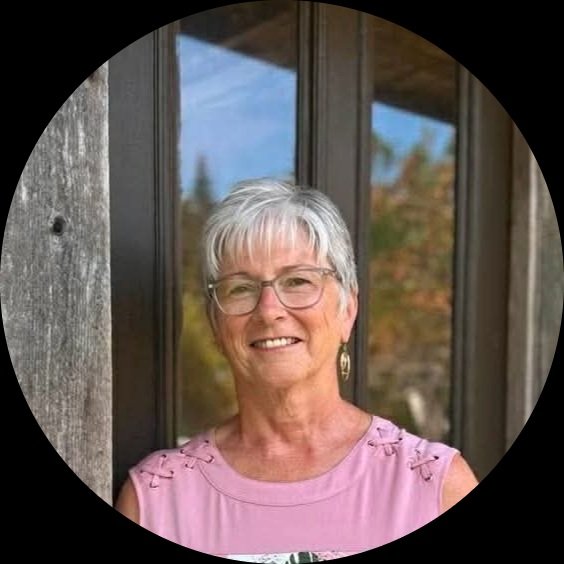Holly Comeau
